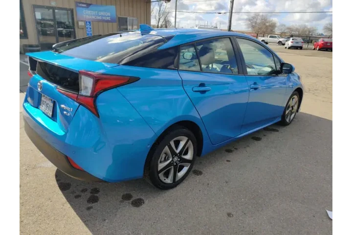 $19999 : 2020 Prius XLE image 6