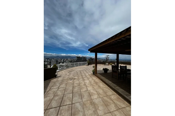 $1100 : Apartamento en Alquiler image 4