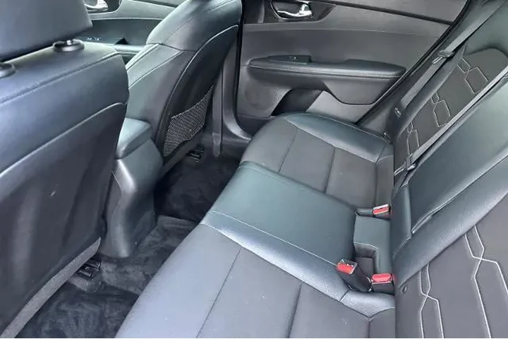 $12490 : Kia Forte 2020 GT Line 4dr S image 6