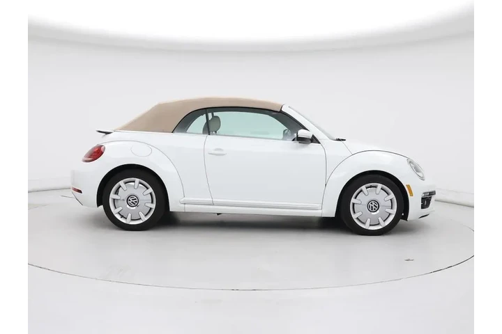 $29998 : Volkswagen Beetle Convertibl image 7