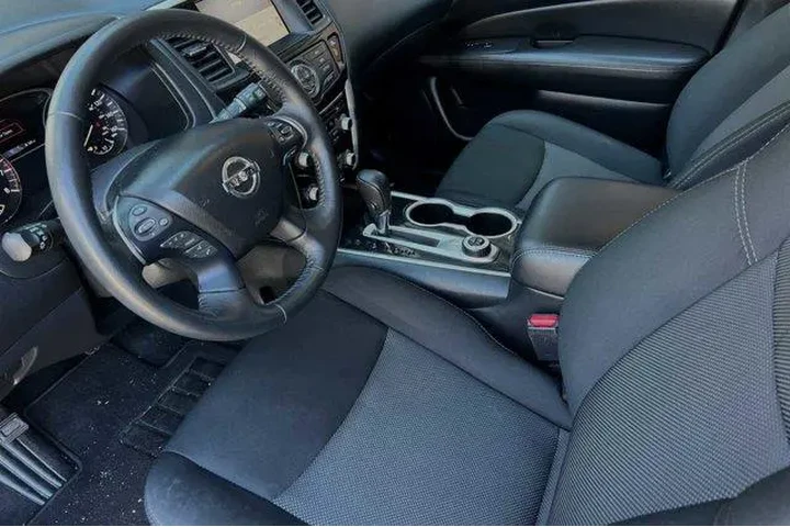 $14881 : Nissan Pathfinder 2020 4x4 S image 8