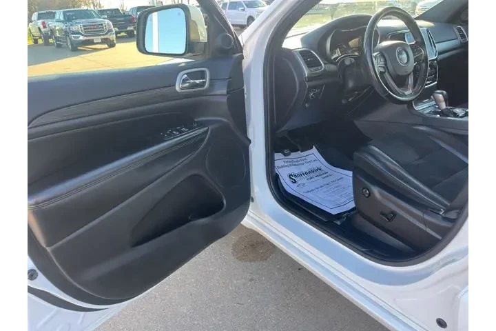 $25998 : Jeep Grand Cherokee 2020 4x4 image 9