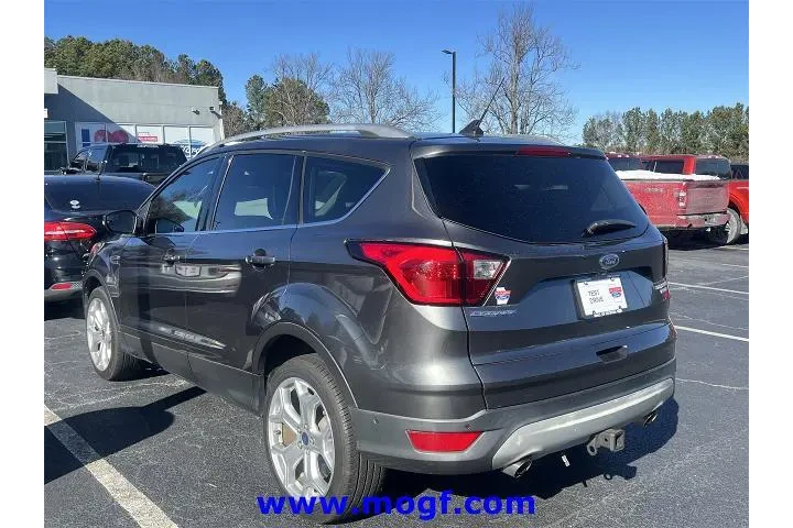 $19095 : Ford Escape 2019 Titanium 4d image 2