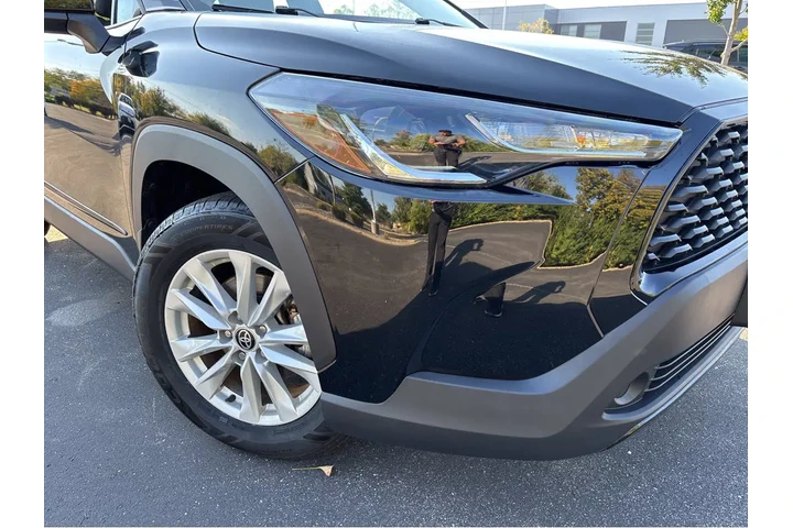 $26500 : Gold Certified2022 Corolla Cr image 6