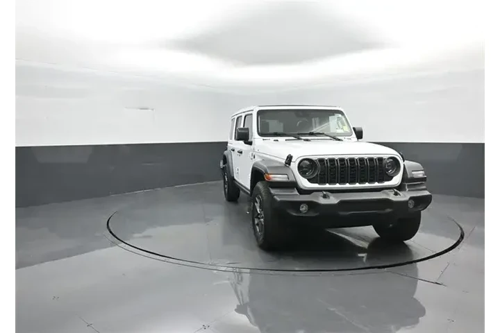 $33962 : Jeep Wrangler 2024 4x4 Sport image 2