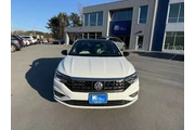 $12499 : 2019 Jetta R-Line thumbnail