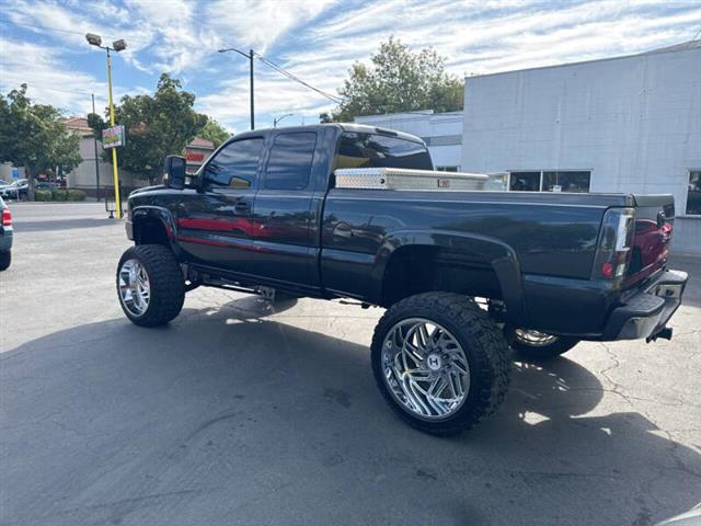 $28995 : 2003 Silverado 2500HD LT image 8