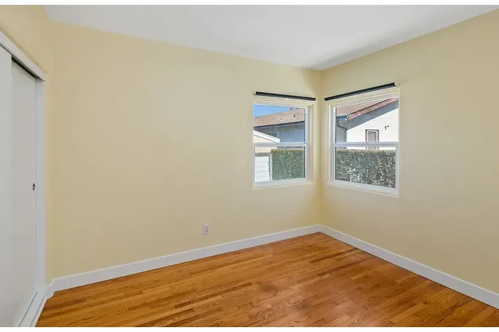$2000 : 2 BEDROOM HOME IN LOS ANGELES image 3