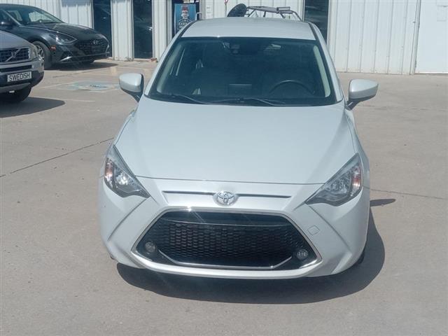 $17998 : 2020 Yaris image 2