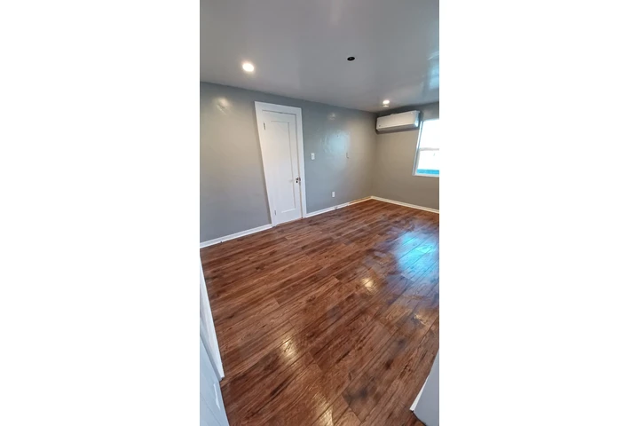 $1550 : Recamara en Renta image 2