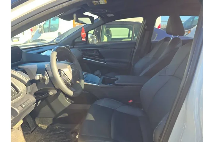 $23995 : 2023 bZ4X Limited image 7