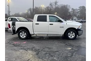 $18000 : Ram 1500 2018 4x4 Express 4d thumbnail