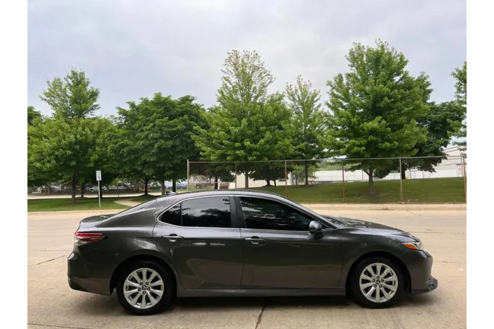 $14997 : 2020 Camry LE image 8