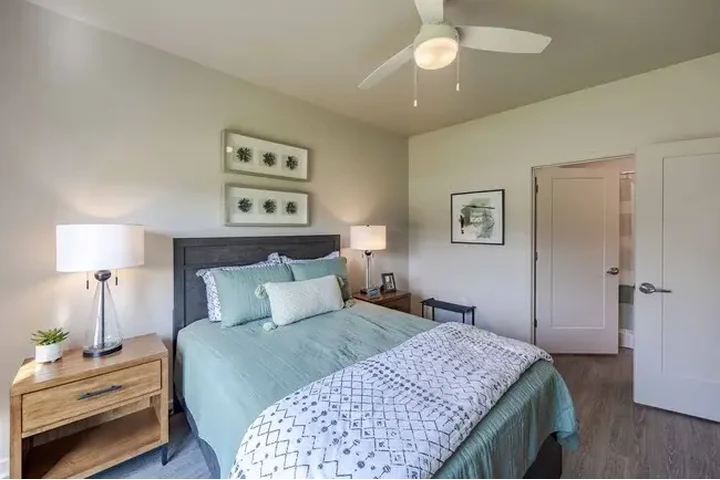 $800 : Ovation Apartments image 8