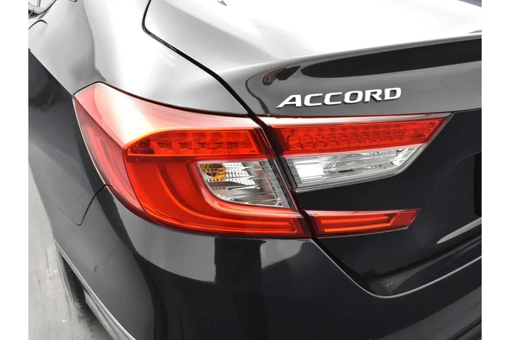 $17675 : Honda Accord 2020 EX 4dr Sed image 8