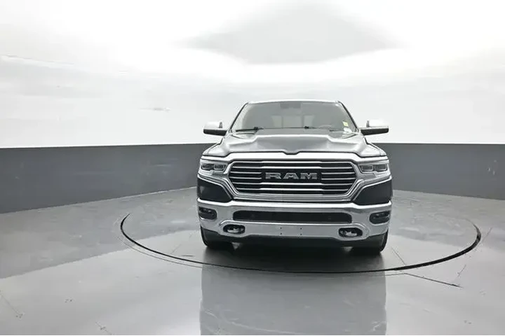 $38972 : Ram 1500 2020 4x4 Laramie Lo image 2