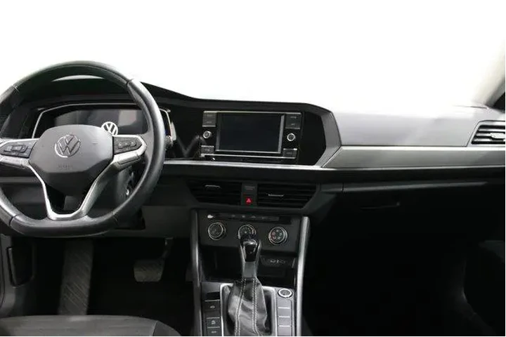 $19988 : Volkswagen Jetta 2024 S 4dr image 2