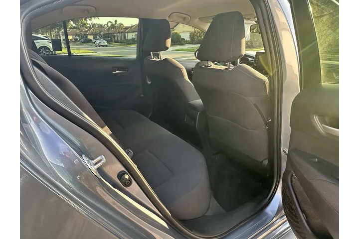 $12000 : 2021 Corolla LE Sedan image 8