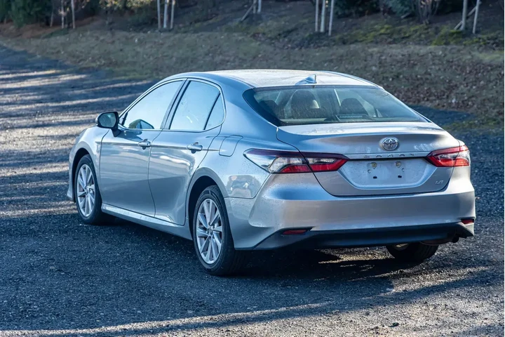 $19995 : Toyota Camry 2024 LE 4dr Sed image 6