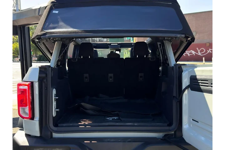 $32195 : Ford Bronco 2021 4x4 Base 4d image 8