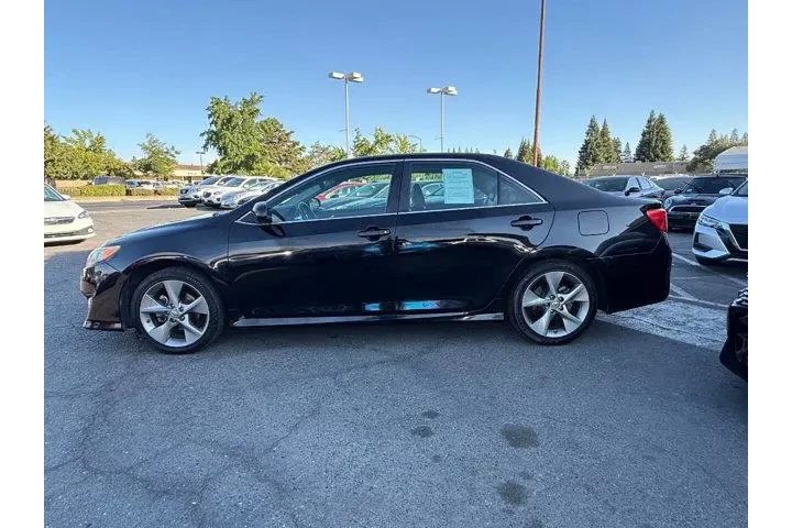 $10592 : Toyota Camry 2012 SE 4dr Sed image 5