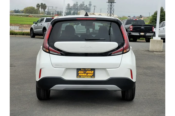 $17750 : Kia Soul 2024 S 4dr Crossove image 5