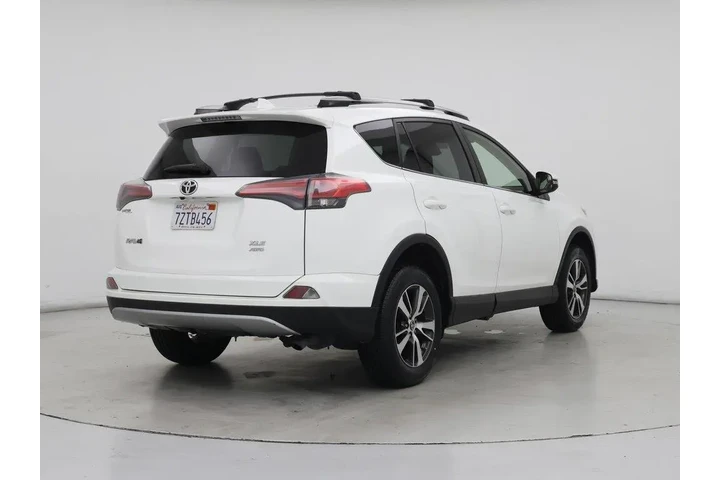 $23998 : Toyota RAV4 2017 AWD XLE 4dr image 8