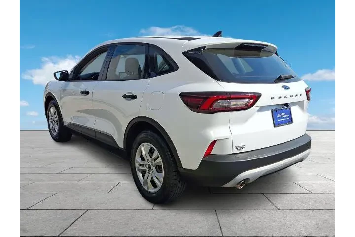$20997 : Ford Escape 2023 Base 4dr SU image 4