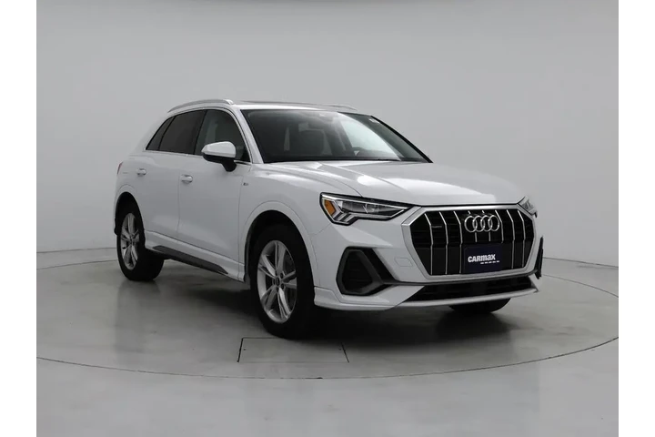 $28998 : Audi Q3 2022 AWD quattro S l image 1