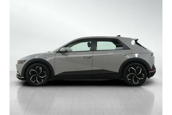 $27998 : Hyundai IONIQ 5 2023 AWD SEL image 2