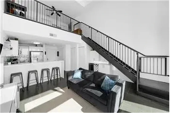 $4000 : Rental property with 1 bedro image 7