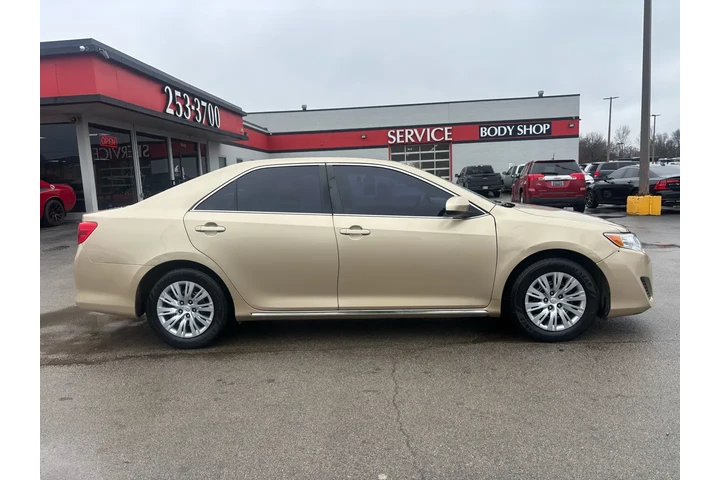 $6980 : 2012 Camry 4dr Sdn I4 Auto LE image 1