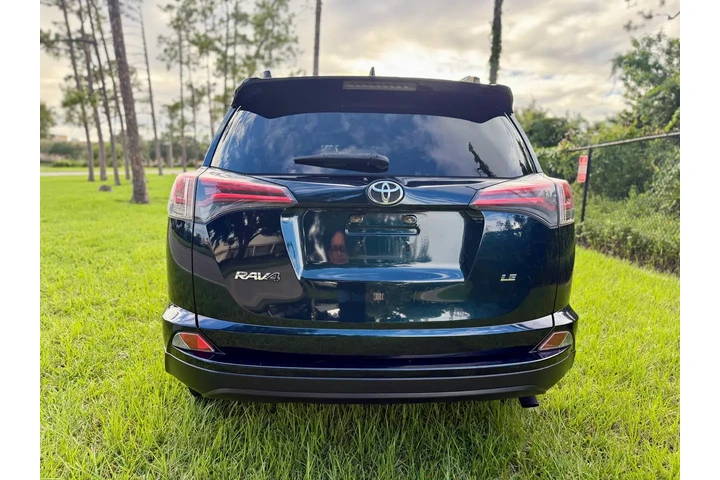 $16199 : 🚙TOYOTA RAV4 LE image 10