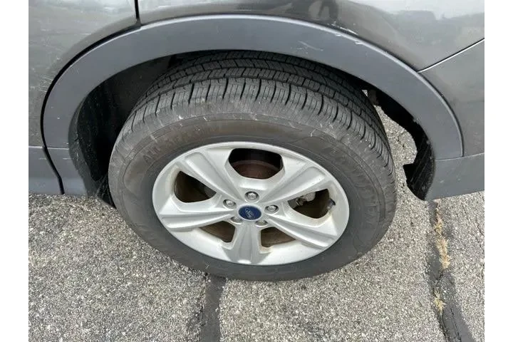 $9057 : Ford Escape 2015 AWD SE 4dr image 9