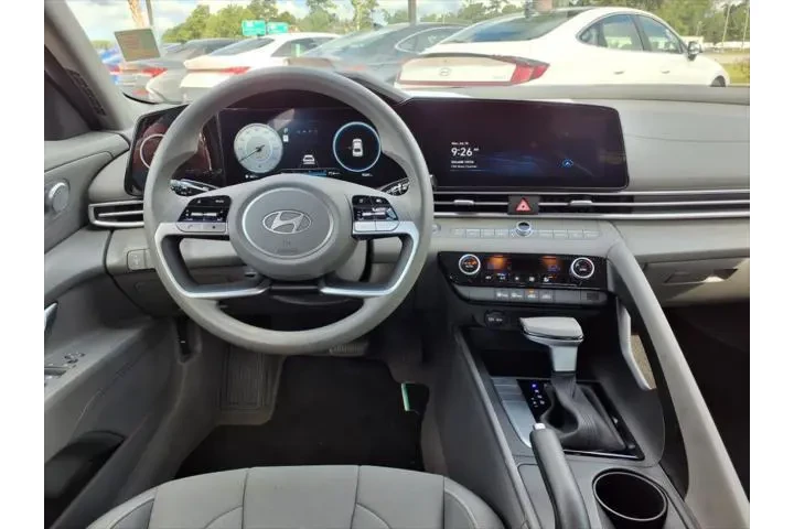 $24990 : Hyundai ELANTRA 2024 SEL 4dr image 7