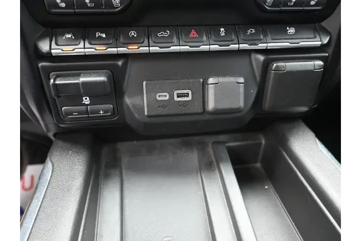 $25998 : GMC Sierra 1500 2019 4x2 SLT image 9