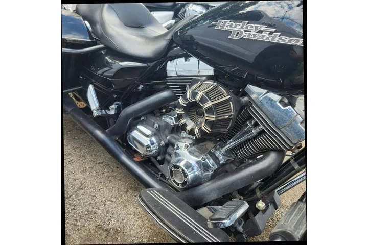 $15900 : 2015 HARLEY-DAVIDSON FLHTCU U image 8