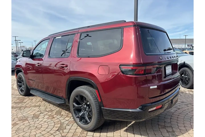 $57999 : 2024 Wagoneer Series II image 7