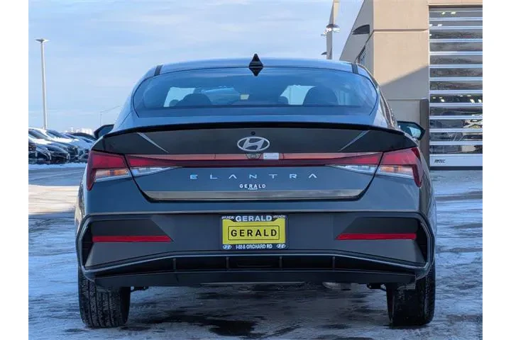 $25040 : Hyundai ELANTRA 2025 SEL Spo image 5