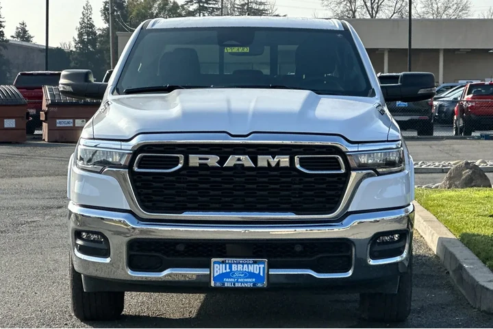 $38252 : Ram 1500 2025 4x4 Big Horn 4 image 6