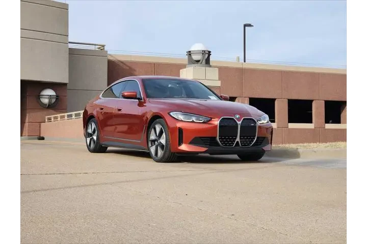 $32990 : BMW i4 2023 eDrive35 Gran Co image 2