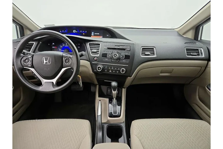 $15998 : Honda Civic 2015 LX 4dr Seda image 9