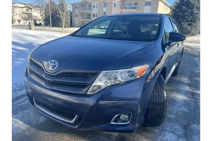 $15997 : 2015 Venza XLE image 4