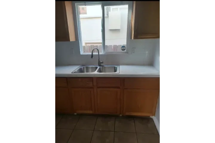 $1875 : APT. 1-RECÁMARA/ 1-BAÑO image 4
