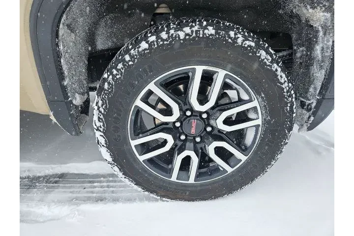 $40000 : GMC Sierra 1500 2023 4x4 AT4 image 9