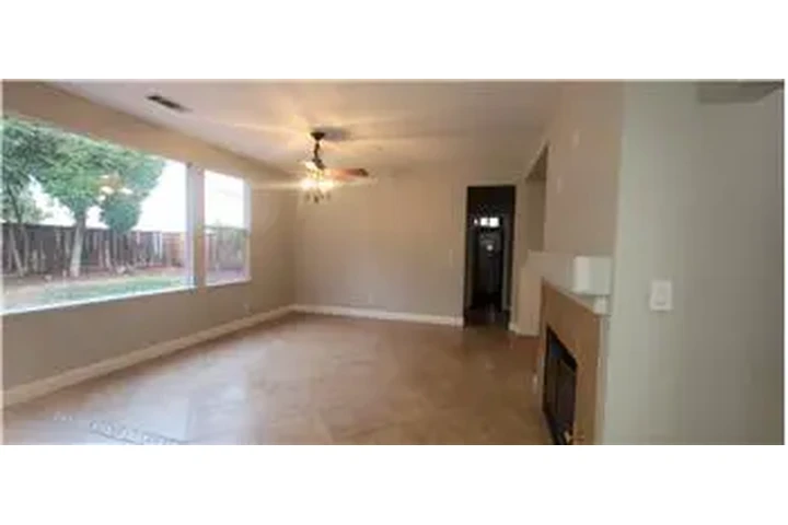 $3800 : Rental property with 5 bedro image 7