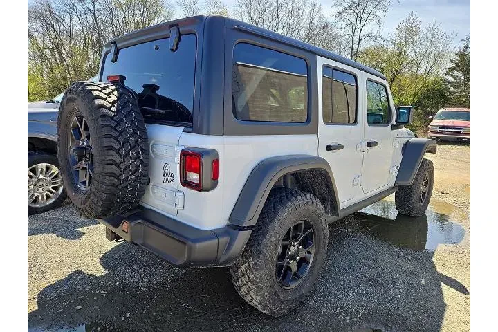$33232 : Jeep Wrangler 2025 4x4 Willy image 5