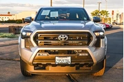 Toyota Tacoma 2024 4x4 SR5 4 thumbnail