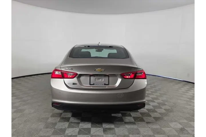 $19787 : Chevrolet Malibu 2024 LT 4dr image 7