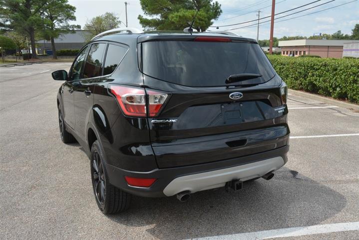 2017 Escape Titanium image 9